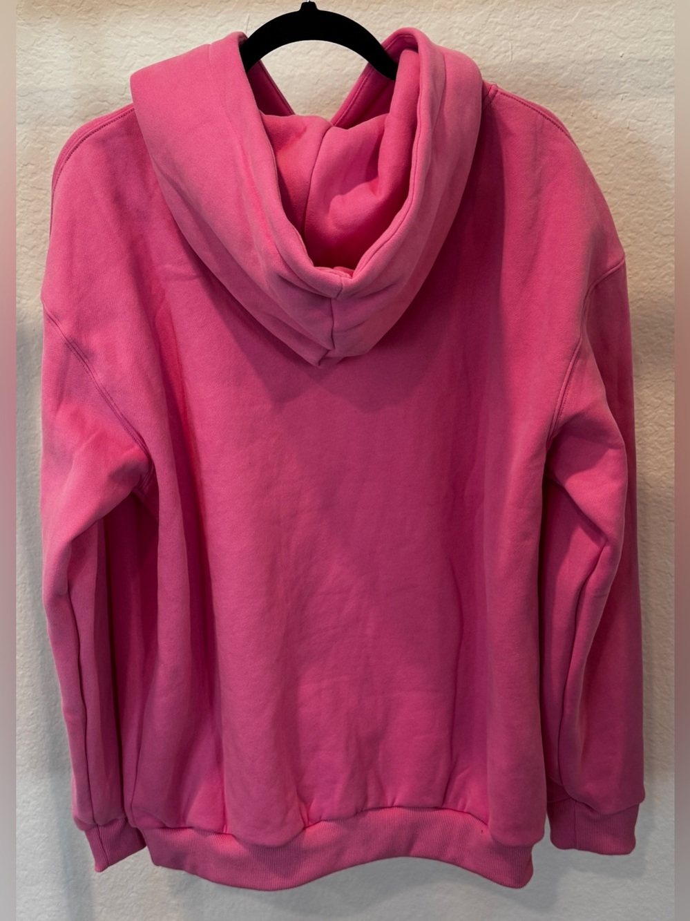 NWOT COMFRT Minimalist Hoodie -
Mega in Hot Pink Size Medium - Picture 4 of 7